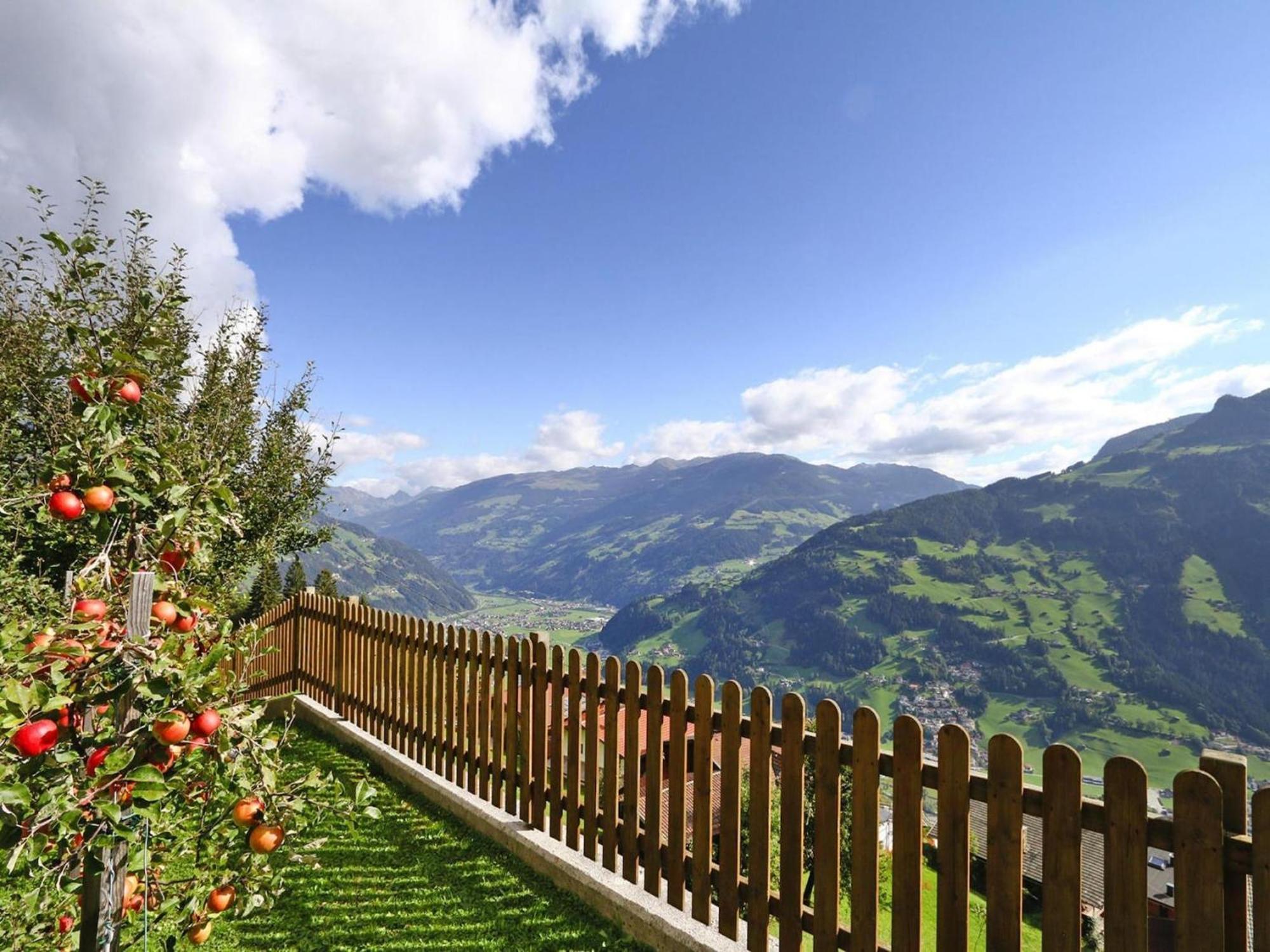 Apartment In Hippach Im Zillertal In The Mountains Muhlen  Εξωτερικό φωτογραφία